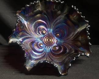 Lot # : 428 - Vintage carnival glass bowl

