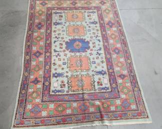 Lot # : 154 - Vintage handmade rug
