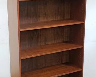 Lot # : 598 - Mid-century bookcase
