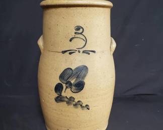 Lot # : 79 - Vintage stoneware churn

