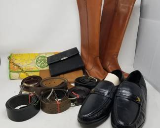 Lot # : 333 - Group of women's boots, belt, wallet

