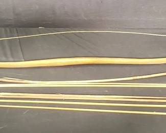 Lot # : 582 - Vintage bow and arrows
