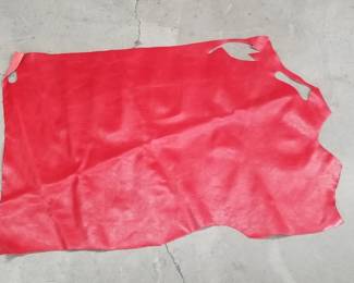 Lot # : 564 - Red leather hide
