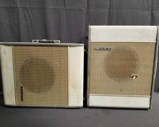 Lot # : 431 - Pair of vintage Sony SS-80 speakers
