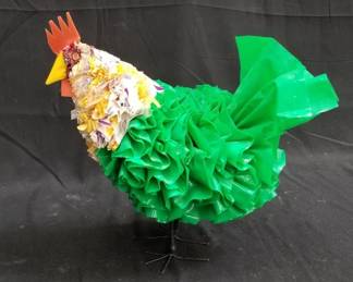Lot # : 162 - Plastic chicken sculpture
