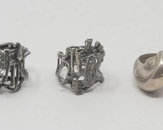 Lot # : 522 - Three sterling silver rings
