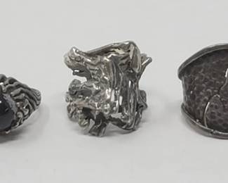 Lot # : 516 - Three sterling silver rings
