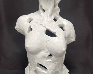 Lot # : 649v - Abstract female torso sculpture
