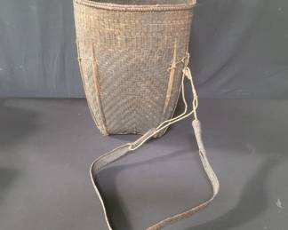 Lot # : 420 - Antique Asian handmade basket
