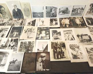 Lot # : 366d - Vintage 1940's & 1950s mid century photos

