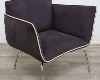 Lot # : 501 - Dakota Jackson lounge chair
