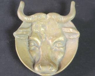 Lot # : 401 - Vintage bronze bull ashtray
