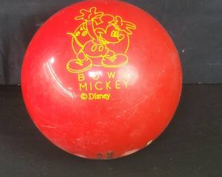 Lot # : 613 - Billy Barty Bowl Mickey bowling ball
