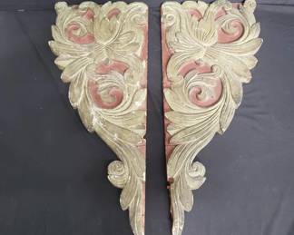 Lot # : 760 - Pair of antique carved wood wall brackets
