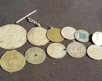 Lot # : 213 - Group of vintage Asian coins
