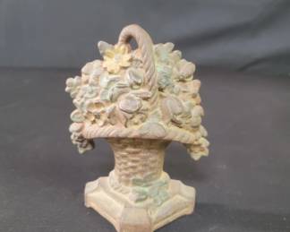Lot # : 694 - Antique cast iron floral basket doorstop
