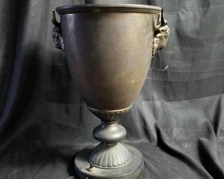 Lot # : 472 - Aluminum and bronze ram head table lamp
