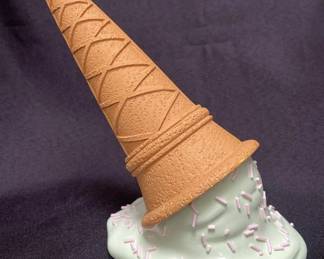 Lot # : 476v - Pop art melting ice cream
