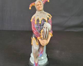 Lot # : 747 - Royal Doulton porcelain figurine
