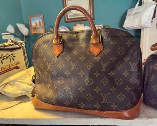 ANOTHER LOUIS VUITTON