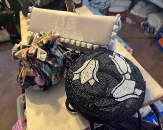 VINTAGE BEADED PURSE