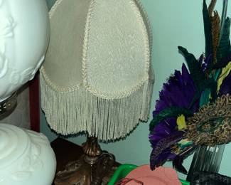 TABLE LAMP w/ SILK SHADE