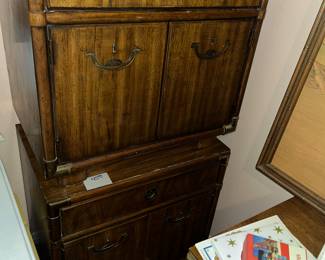 PAIR OF DREXEL NIGHTSTANDS