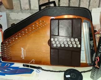 OSCAR SCHMIDT AUTOHARP