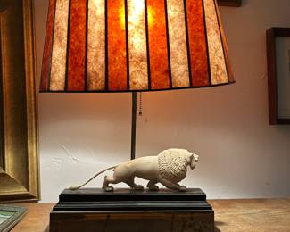 Antique Lion Lamp