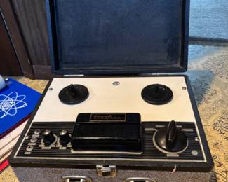 Vintage True Tone reel to reel tape recorder