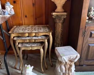 Vintage Florentine M/C gold Hollywood plastic nesting tables, plaster gold draped stand