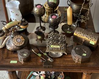 Coffee table, brass collection 