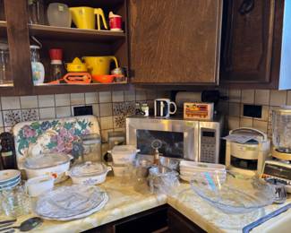 Blender, lid opener microwave, Corning ware 