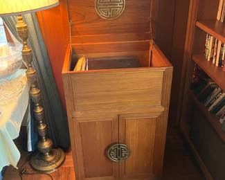 Very Cool Asian Vintage Record Player