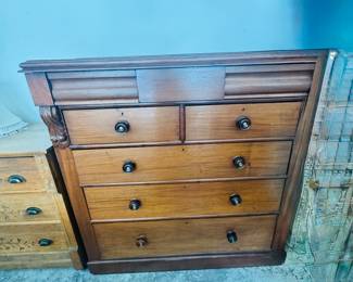 Gentleman's Chest of Drawers
