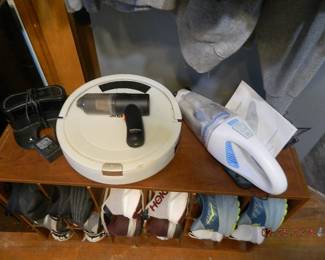 iRobot/hand vac