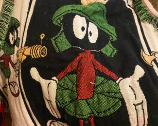 Marvin the Martian throw