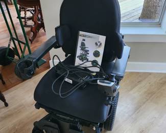 AVAILABLE FOR PRE-SALE 
QUANTUM Q6 EDGE ORIGINAL COST $16,000 ASKING $2800obo