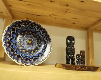 Totems, Plate artist signed from Turkey