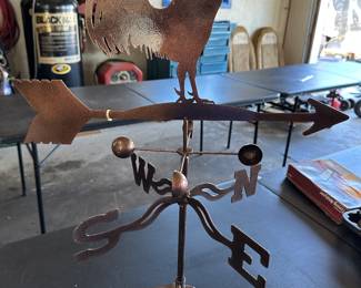 I love this piece. It was found in a box that had a lot of damage on the outside, but once we opened it, this beauty was inside! It is a beautiful hammered, copper colored weathervane. Made by E-Z-Vane right here in the state of Michigan! Absolutely mint perfect never used pulled out of the box today!