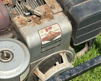 Great Vintage MILWAUKEE Electric Tool Company Generator! Briggs and Stratton Motor!