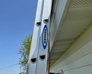 This is the aluminum 18 foot extension ladder is perfect condition.