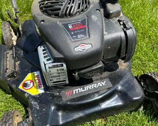 Nice Murray Lawn Mower with Briggs and Stratton Motor!