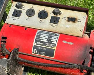 Great Vintage MILWAUKEE Electric Tool Company Generator! Briggs and Stratton Motor!