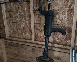 This is a fantastic iron water pump!