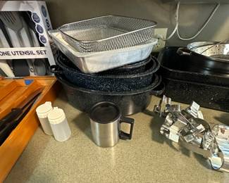 Lots of vintage pieces of enamel wear! Roasters and more!