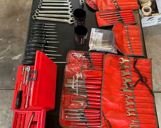 This table is a terrific find. It is filled with nothing but Snap-On Tools. Snap on tools are considered some of the top in the industry and are used professionally worldwide.