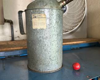 I love this vintage oil can. It looks as if it’s never been used