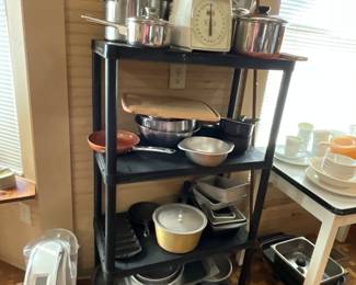Lots of cooking items