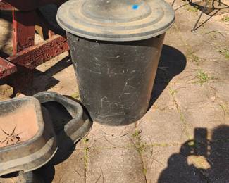 Feed storage containers